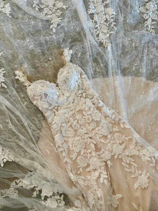 Essence of Australia Dresses & Skirts - Essence of Australia Wedding Dress